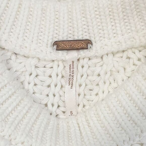 Free People Take Me Home Sweater White Size Small Chunky Knit - Picture 7 of 8